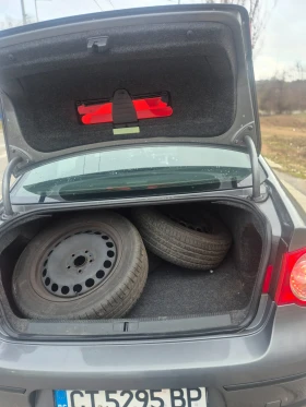 VW Passat 1.9 105кс СЕДАН, снимка 16