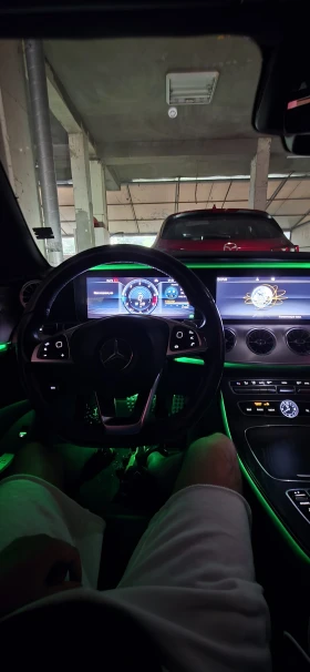 Mercedes-Benz E 220, снимка 4