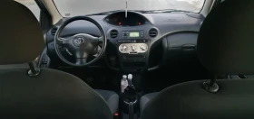 Toyota Yaris 1.3i 90к.с. Фейслифт, снимка 8