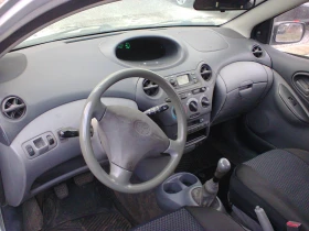 Toyota Yaris 1.0 Газ-бензин , снимка 7