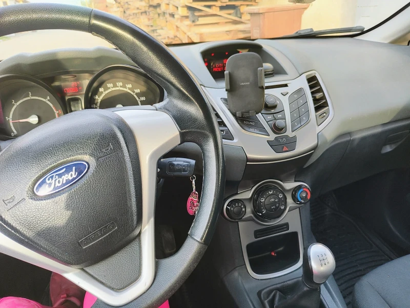 Ford Fiesta 1.4 TDCI, снимка 8 - Автомобили и джипове - 49241244