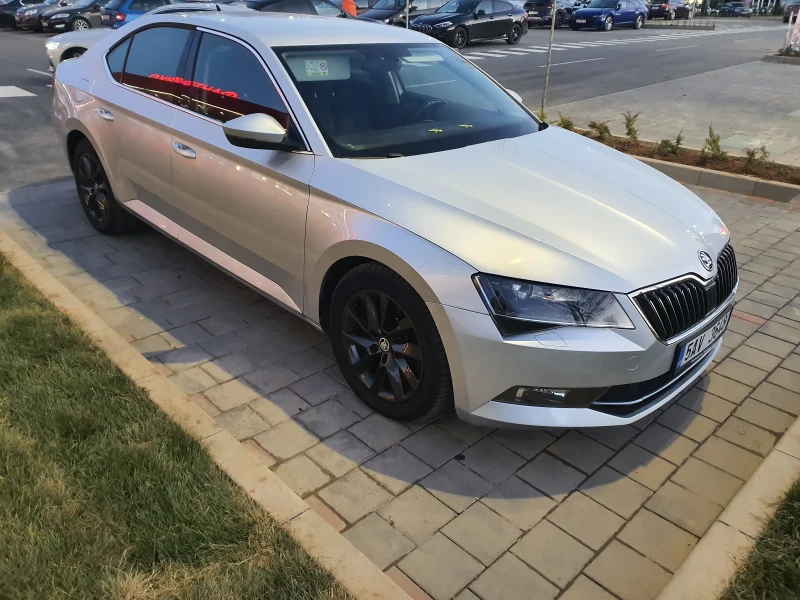 Skoda Superb 2.0 TDi DSG, снимка 2 - Автомобили и джипове - 49419548