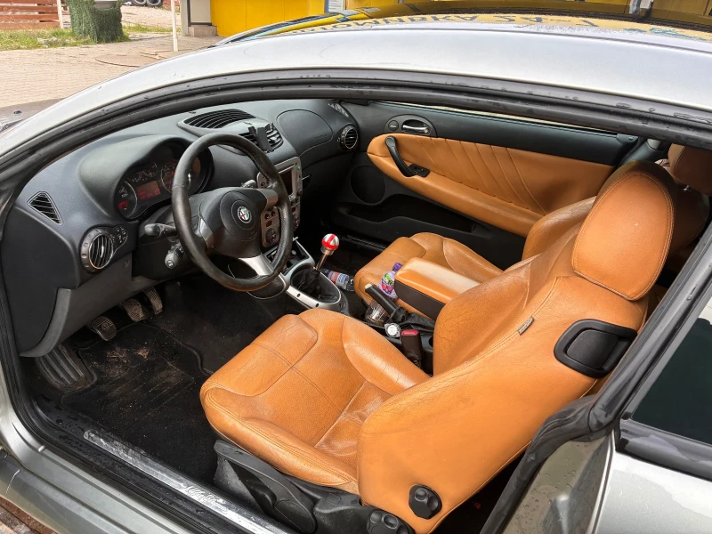 Alfa Romeo Gt, снимка 7 - Автомобили и джипове - 52290595
