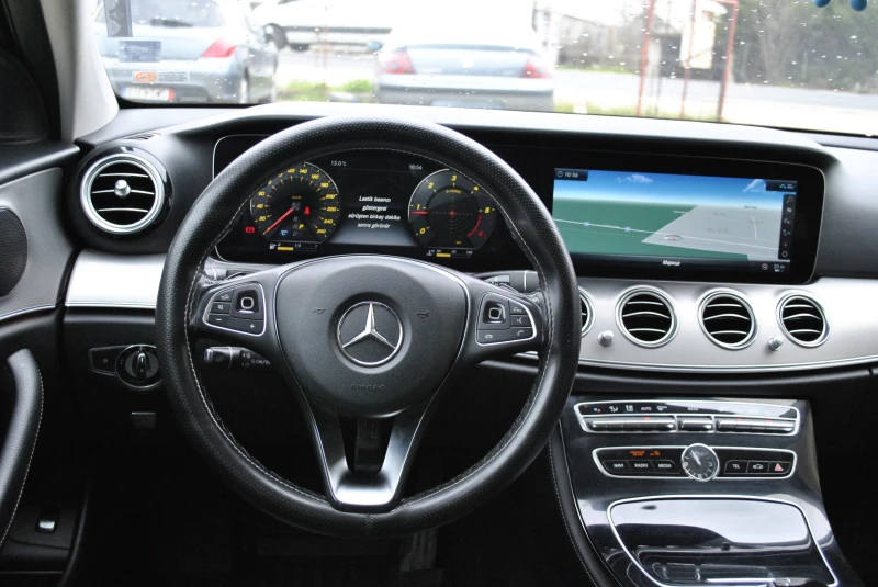 Mercedes-Benz E 220, снимка 10 - Автомобили и джипове - 49997481