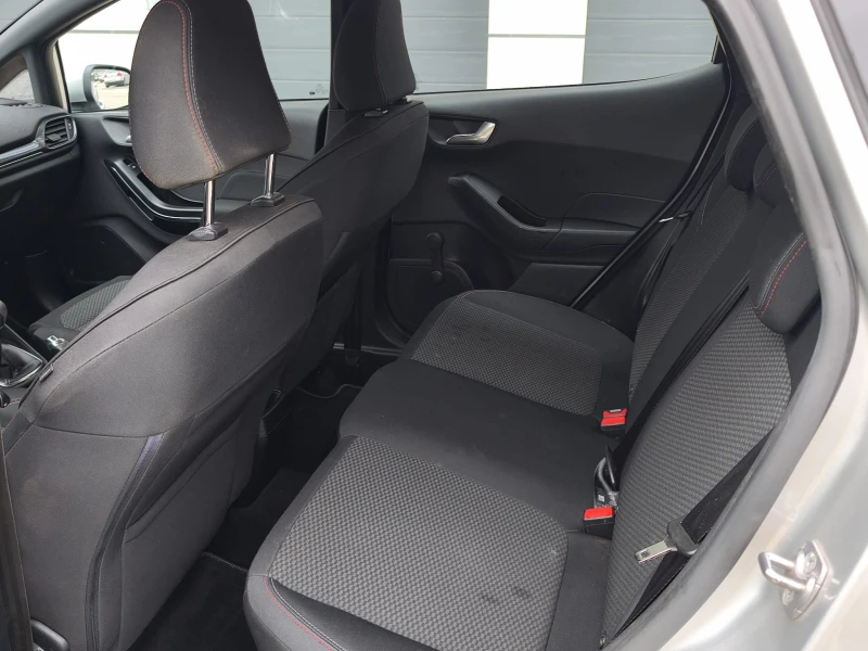 Ford Fiesta 1.5 TDCI  ST-LINE, снимка 11 - Автомобили и джипове - 52184768