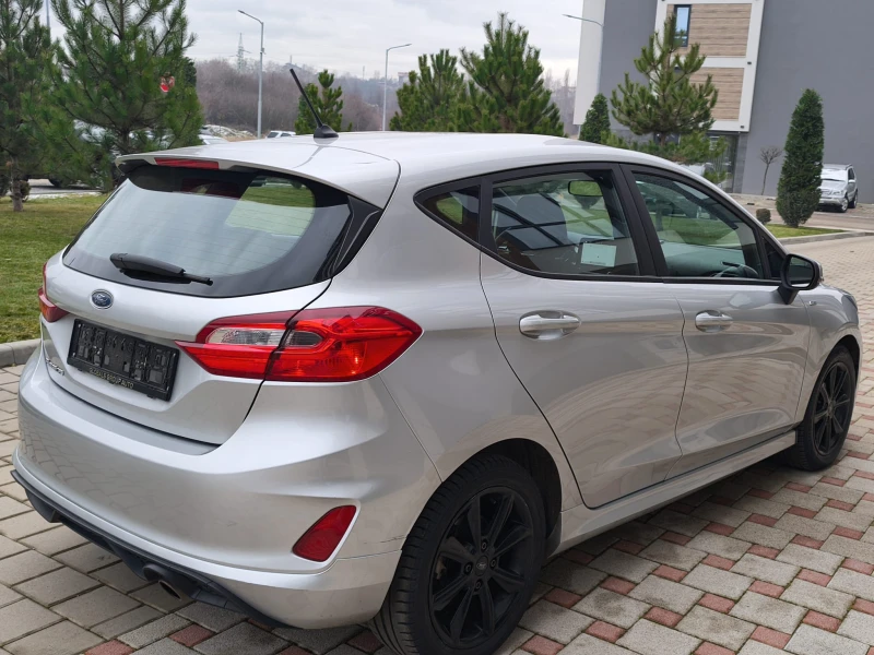Ford Fiesta 1.5 TDCI  ST-LINE, снимка 13 - Автомобили и джипове - 52184768