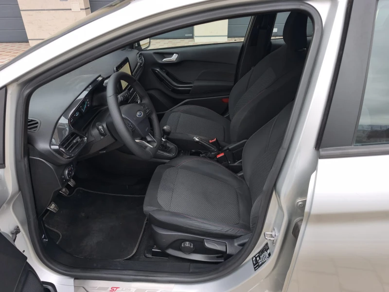 Ford Fiesta 1.5 TDCI  ST-LINE, снимка 7 - Автомобили и джипове - 52184768