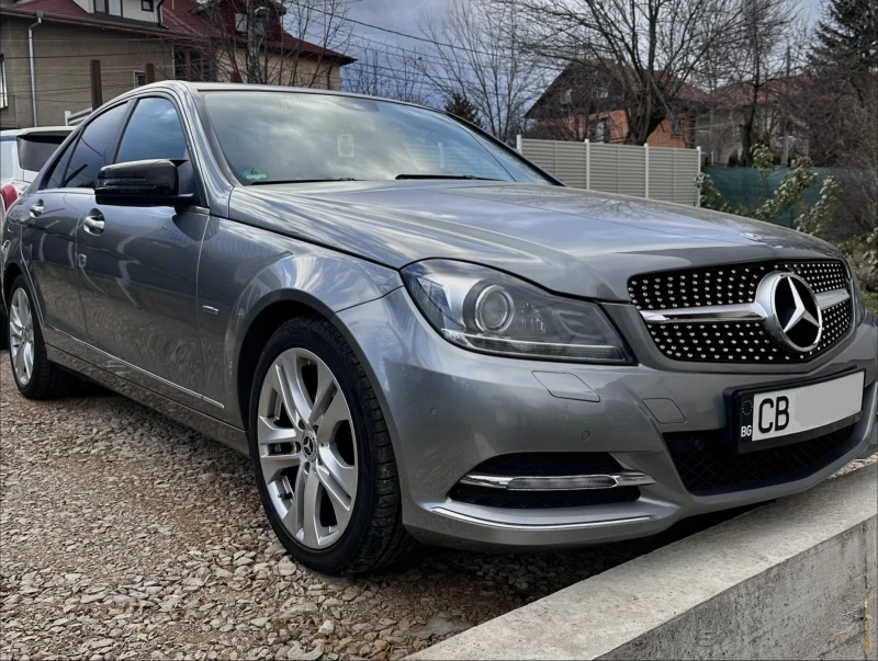 Mercedes-Benz C 180 Бензин /Обслужена Верига /Германия /Всичко платено, снимка 2 - Автомобили и джипове - 52555329