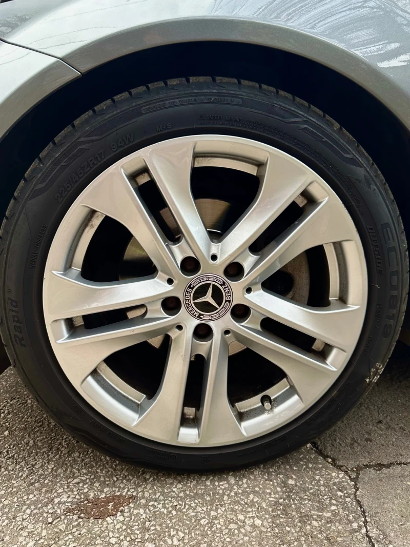 Mercedes-Benz C 180 1.8 Бензин, снимка 16 - Автомобили и джипове - 52555329