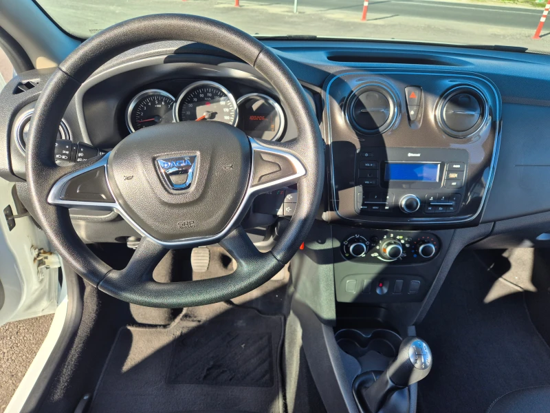 Dacia Sandero LAUREATE 1.5D-M/T, снимка 14 - Автомобили и джипове - 52927928