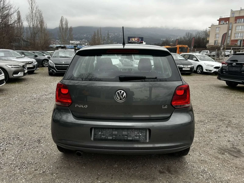 VW Polo 1.4 I, снимка 6 - Автомобили и джипове - 53508784
