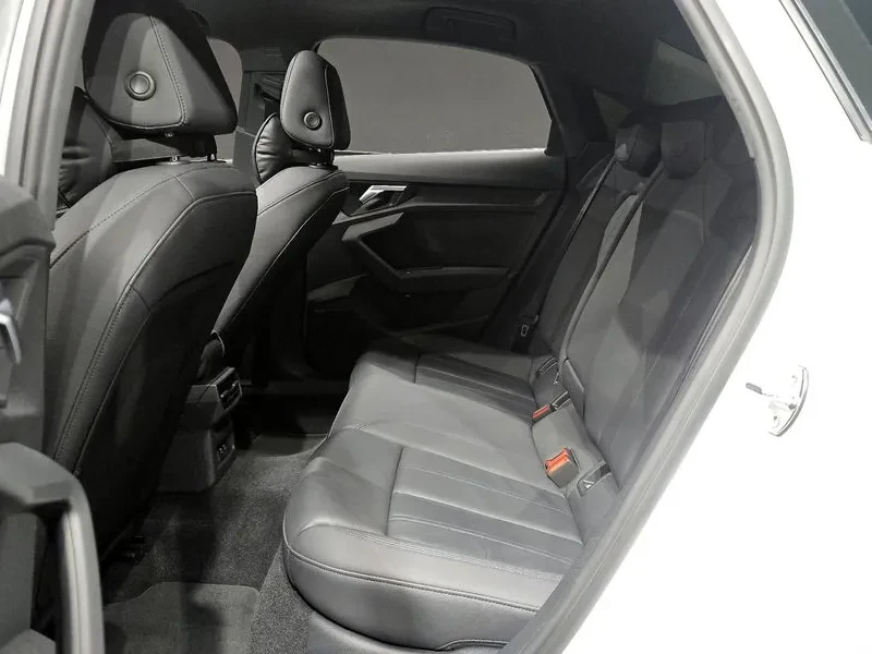 Audi A3 2.0 TFSI, снимка 17 - Автомобили и джипове - 54139411