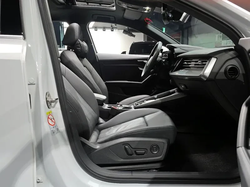 Audi A3 2.0 TFSI, снимка 11 - Автомобили и джипове - 54139411