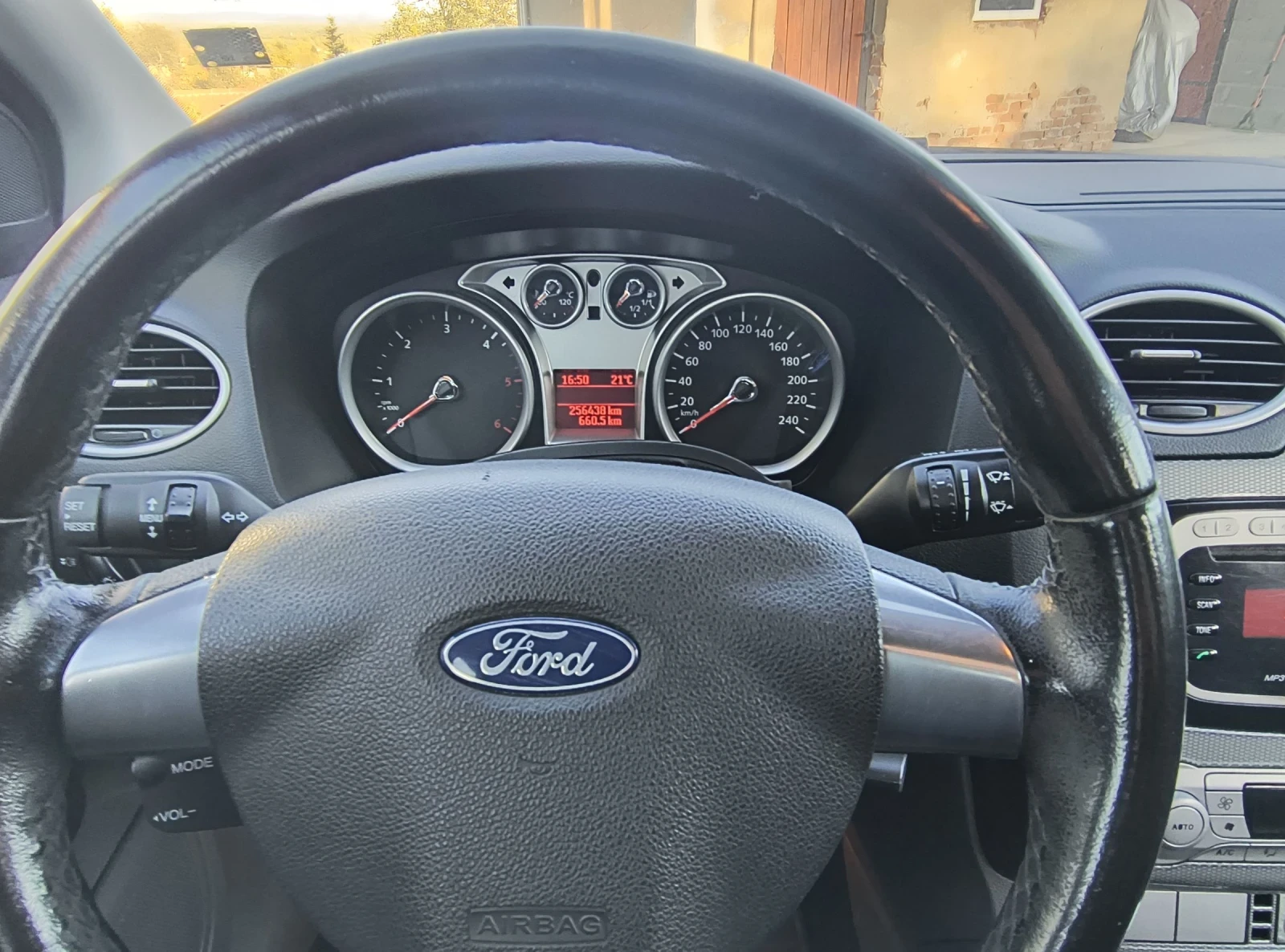 Ford Focus 1.6TDCI - изображение 8