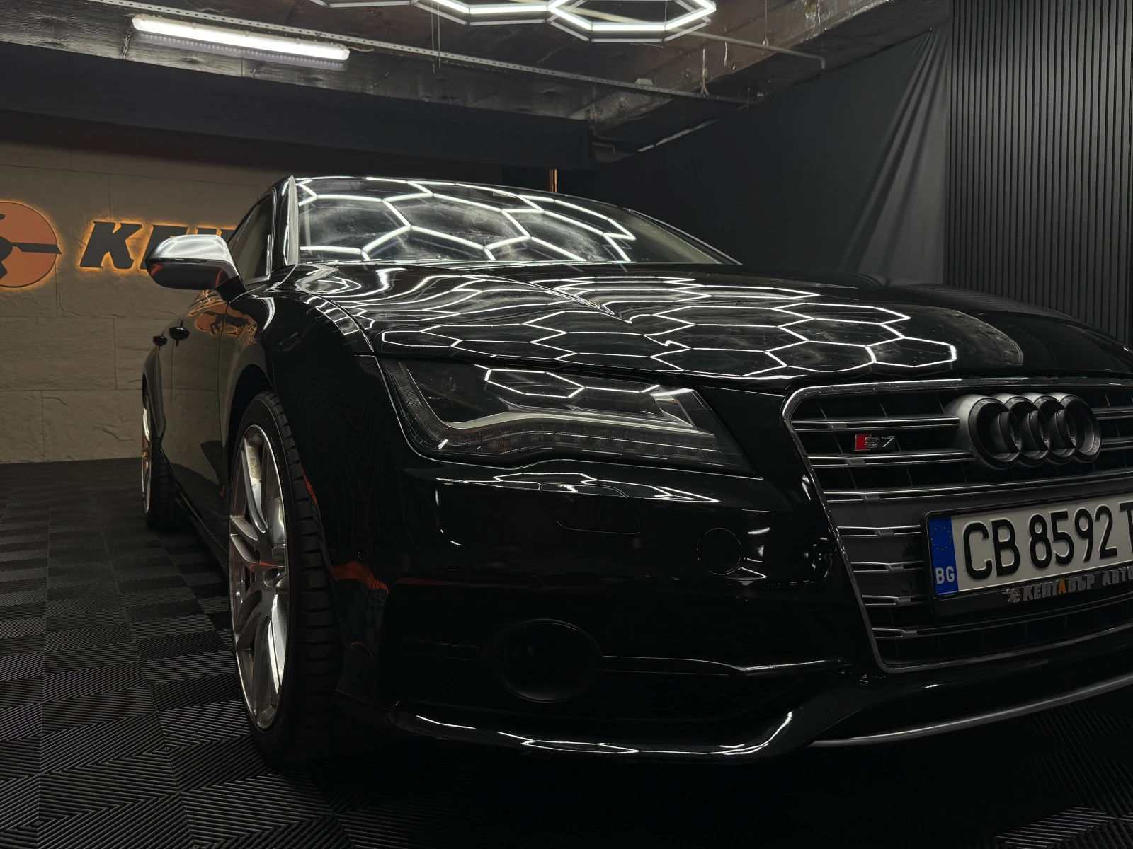 Audi S7 4.0i 420 к.с./ ГАРАНЦИЯ/БАРТЕР/ЛИЗИНГ/КОМЕНТАР, снимка 6 - Автомобили и джипове - 48909497