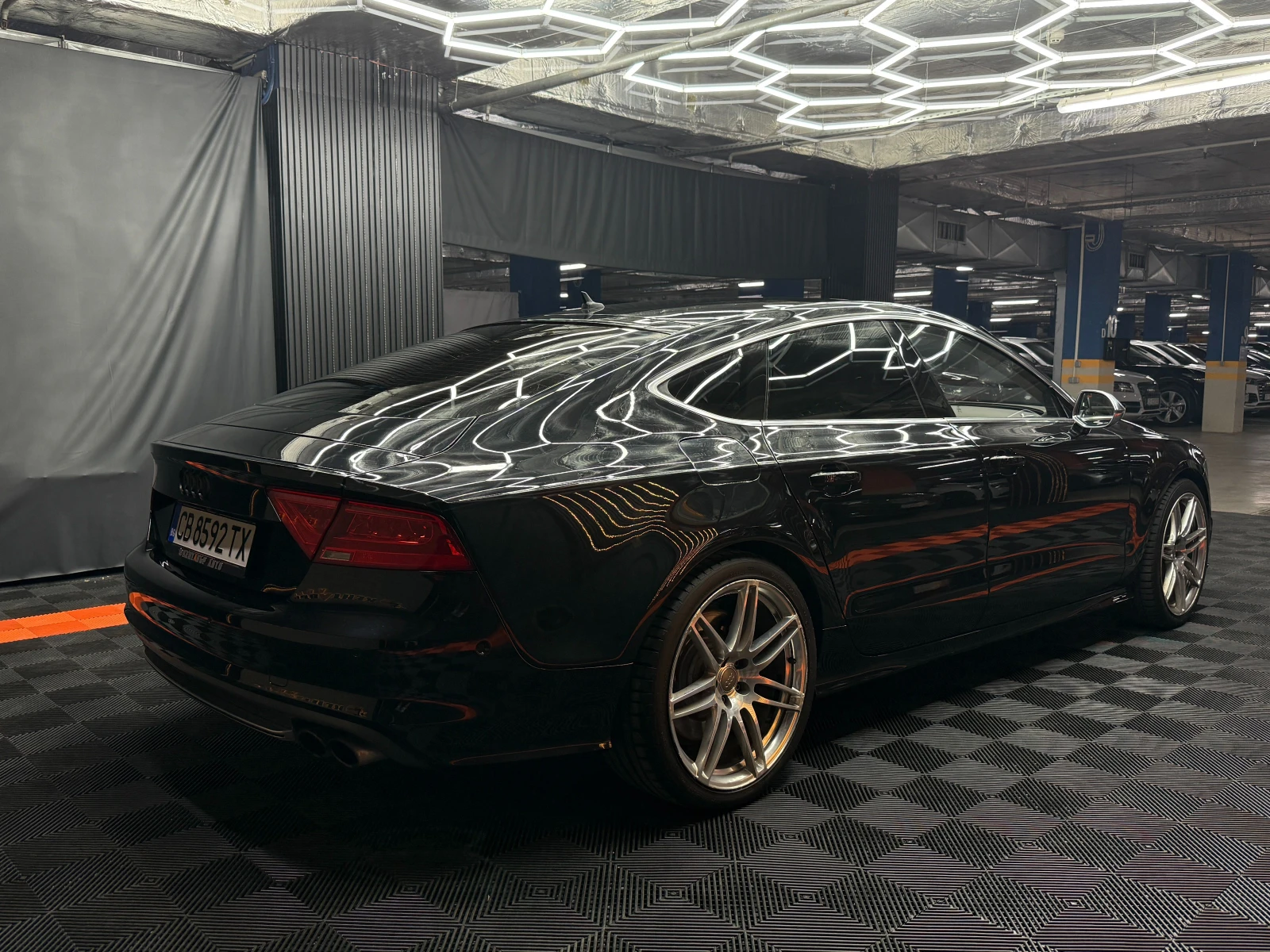 Audi S7 4.0i 420 к.с./ ГАРАНЦИЯ/БАРТЕР/ЛИЗИНГ/КОМЕНТАР, снимка 9 - Автомобили и джипове - 48909497