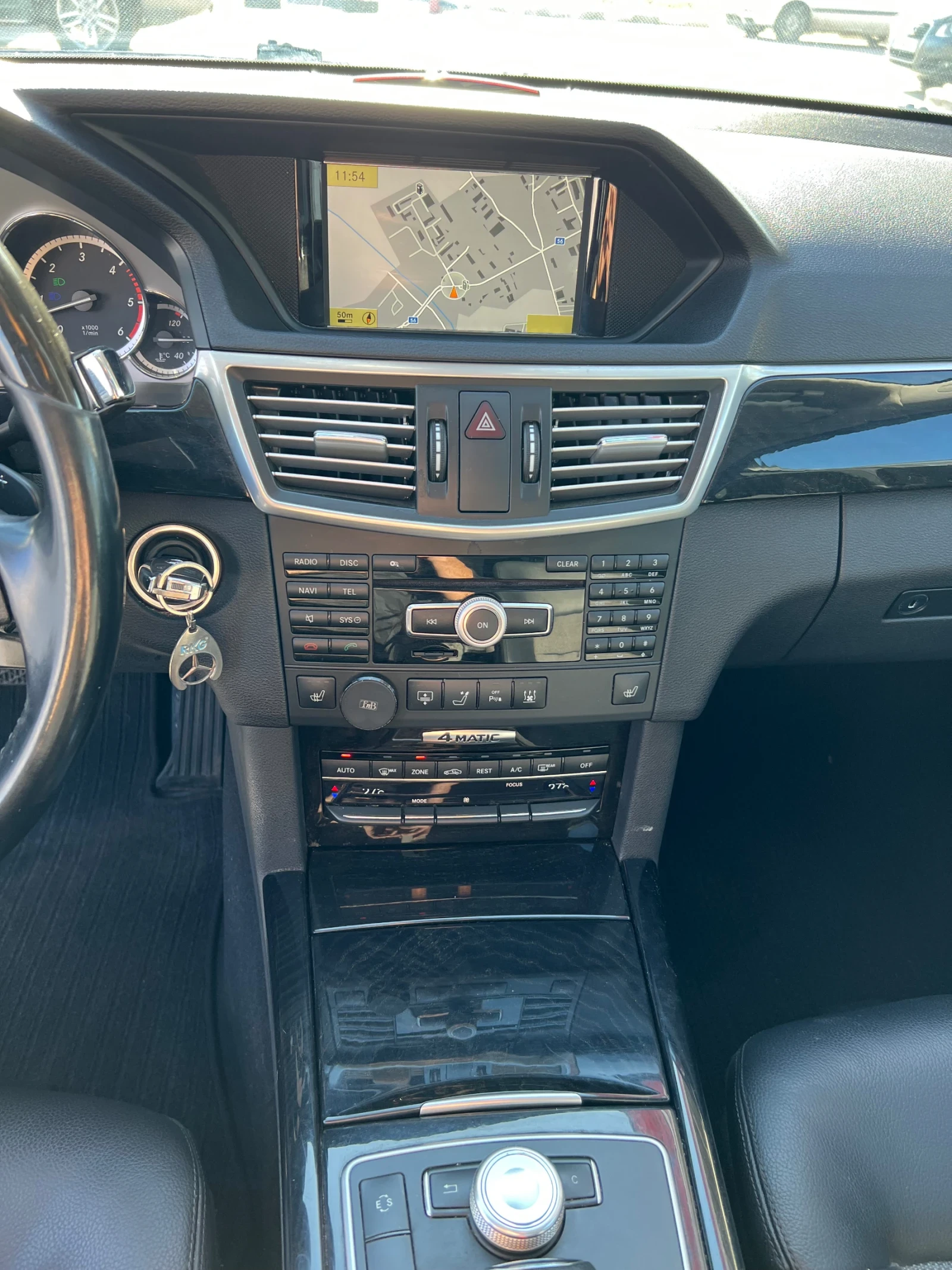 Mercedes-Benz E 350  - изображение 9