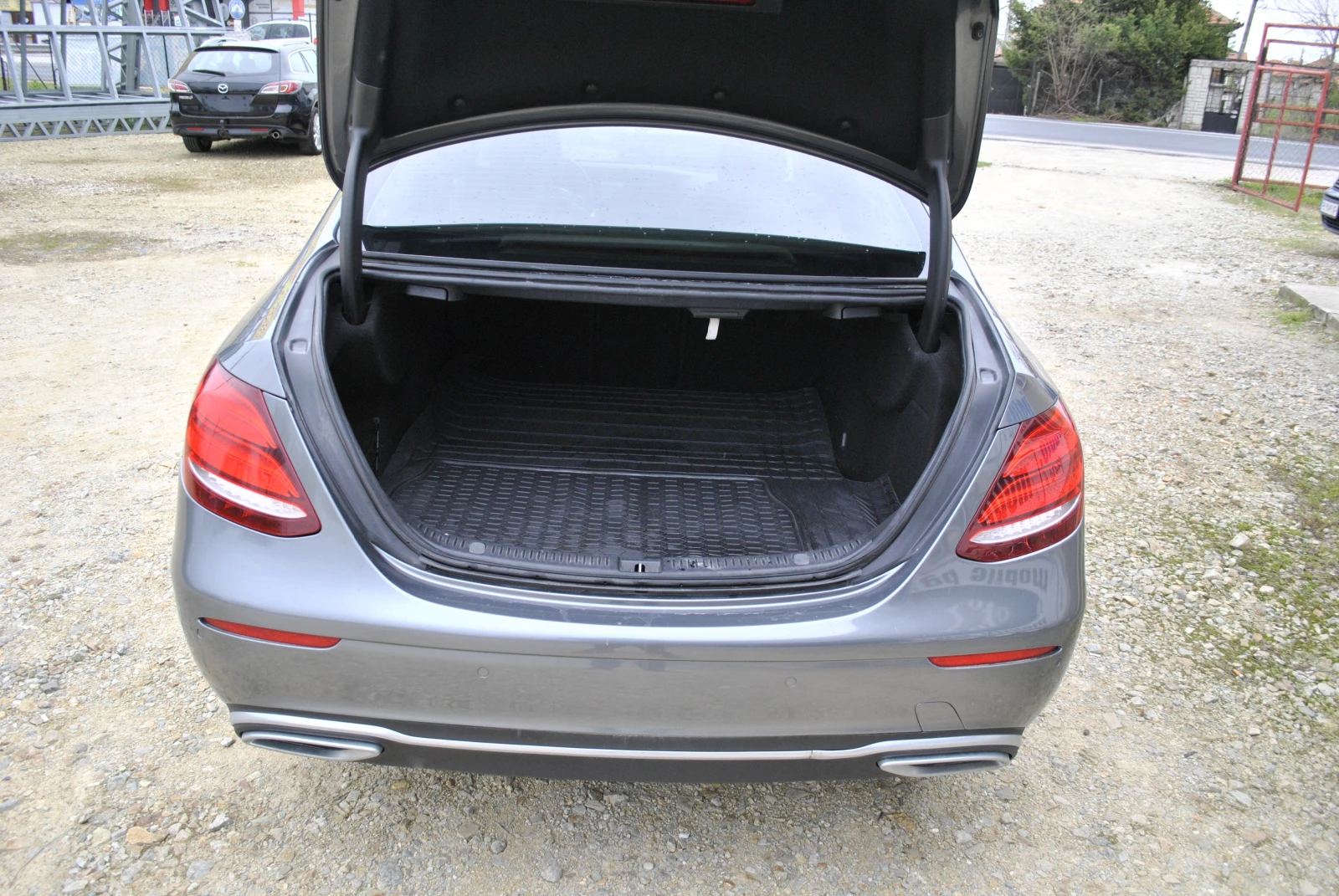 Mercedes-Benz E 220  - изображение 7
