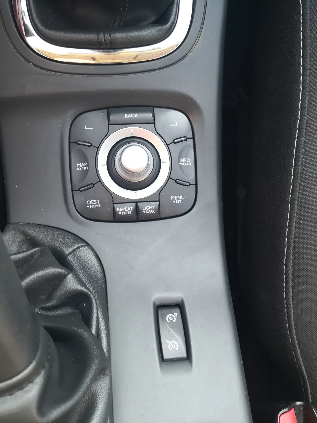 Renault Megane 1.2 TCE - изображение 4