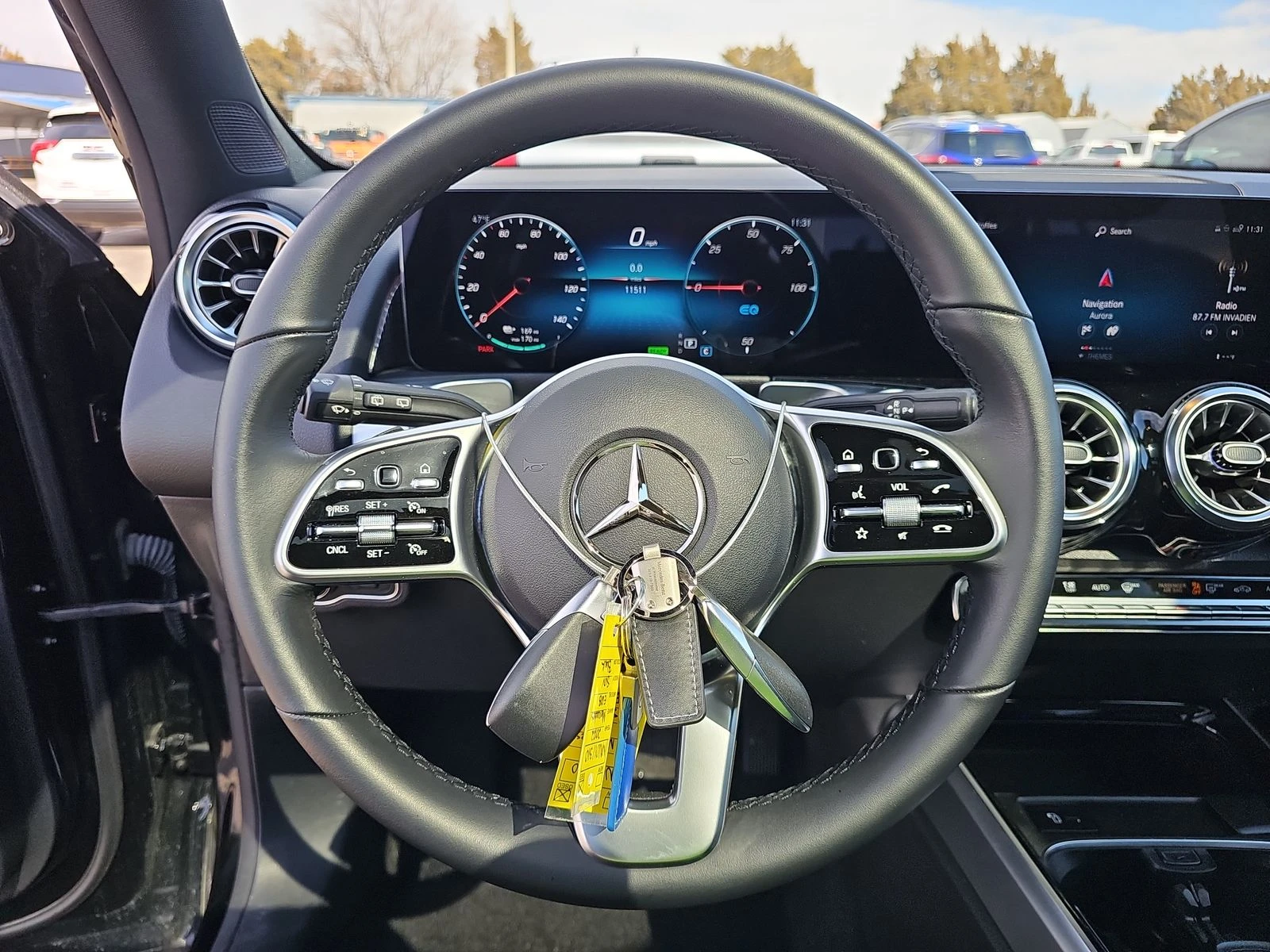 Mercedes-Benz EQB 2022* DIGITAL* PANO* 18000KM* ШОУРУМ* ЛИЗИНГ - изображение 7
