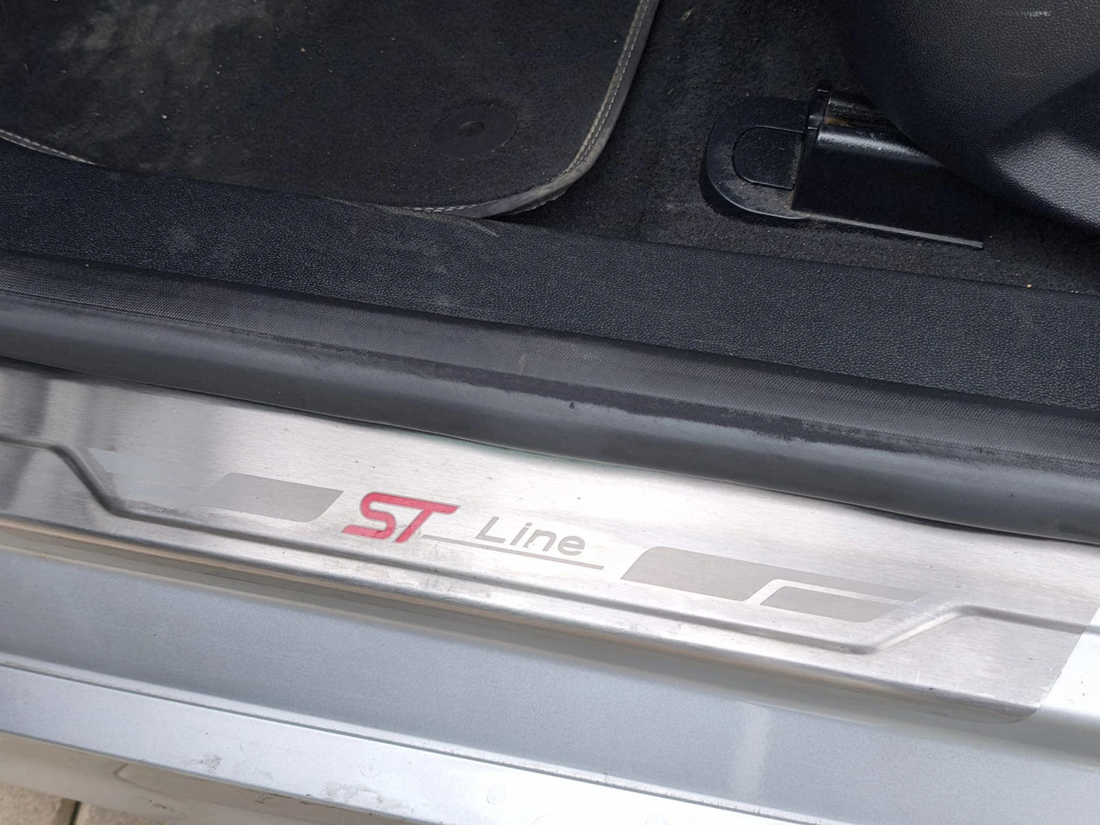 Ford Fiesta 1.5 TDCI  ST-LINE - изображение 5