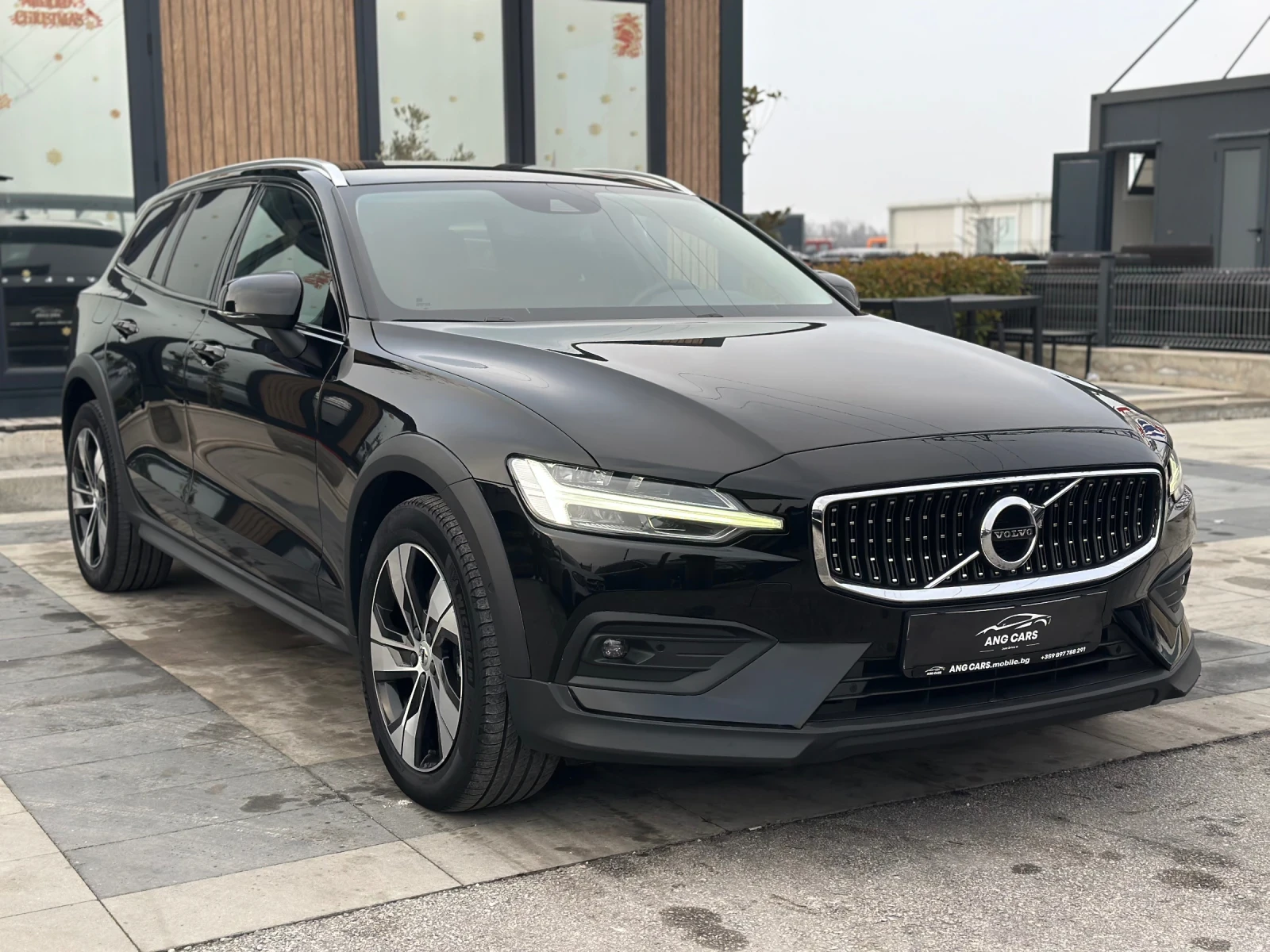 Volvo V60 Cross Country 2.0 B4 Mild Hybrid AWD Geartronic | Mobile.bg � ����������� 2