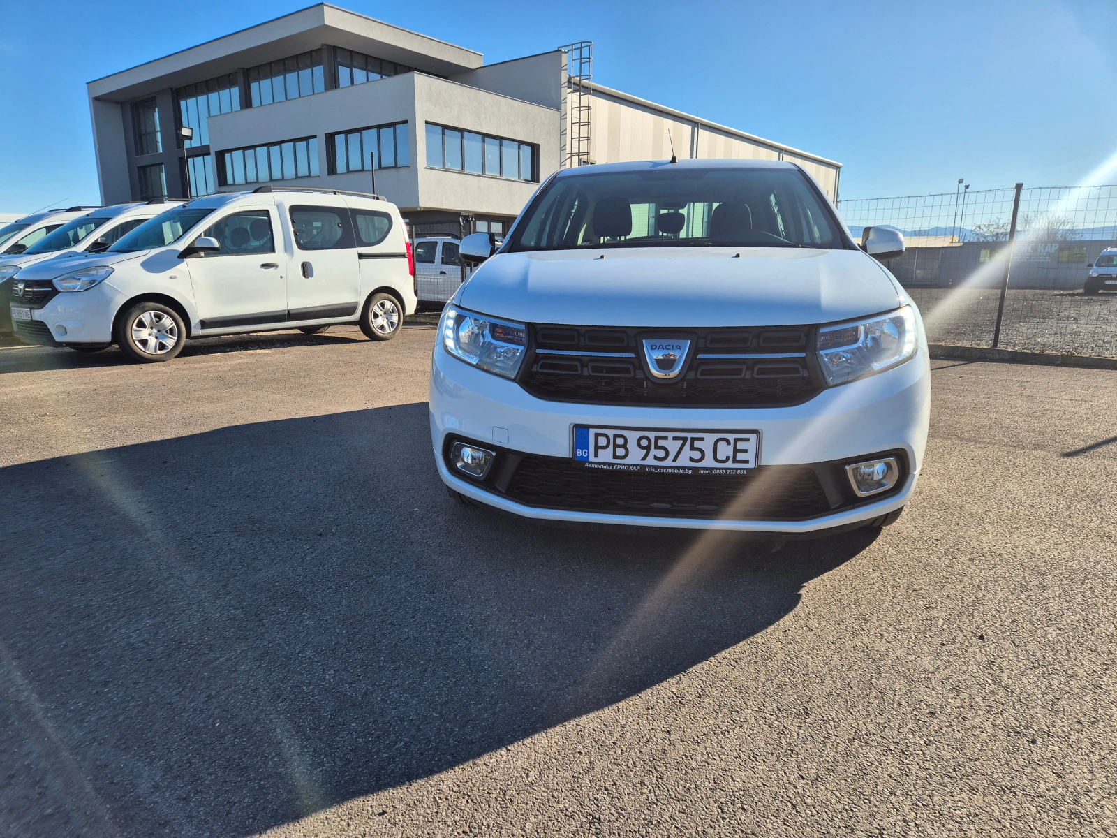 Dacia Sandero LAUREATE 1.5D-M/T - изображение 8