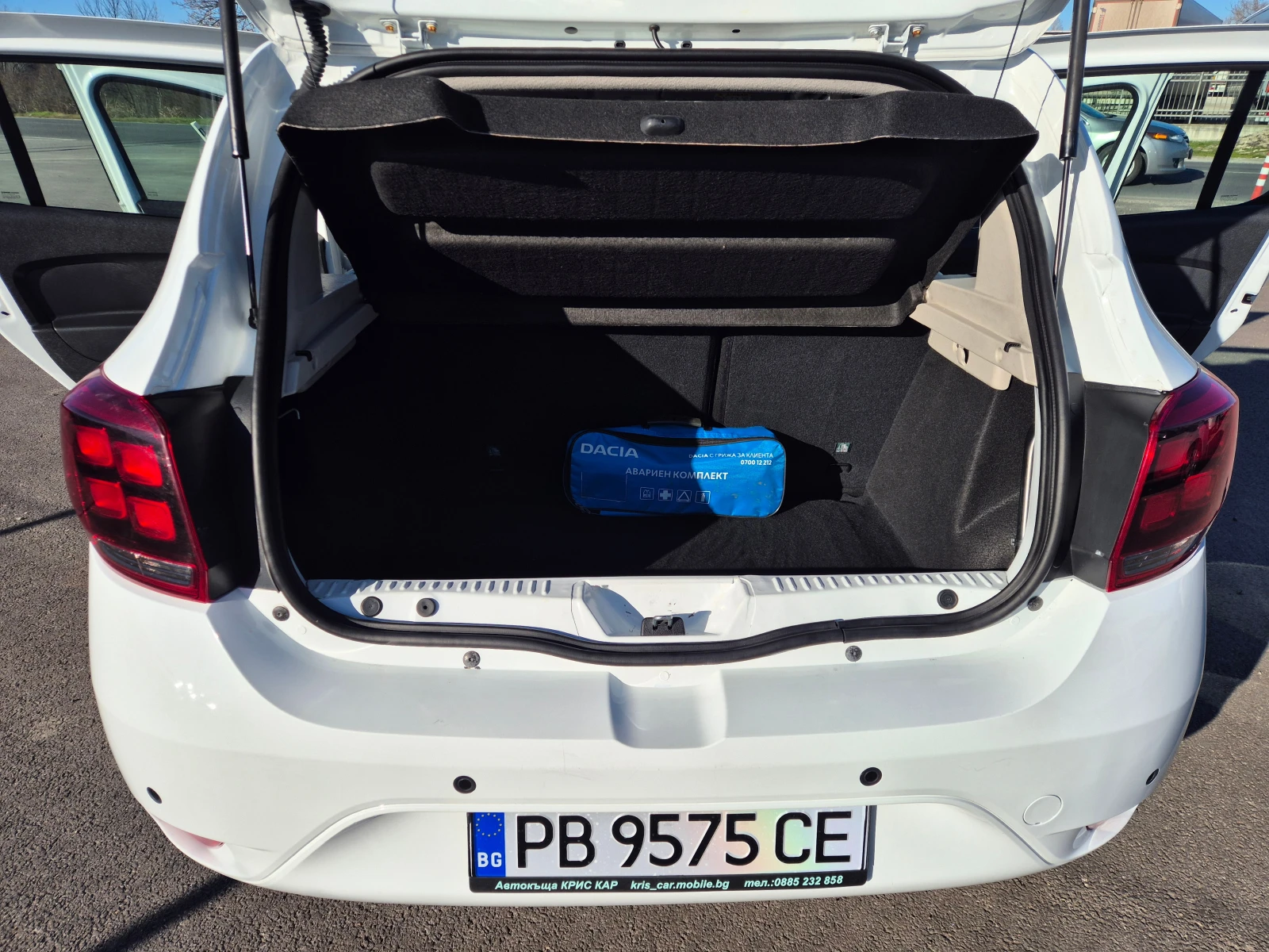Dacia Sandero LAUREATE 1.5D-M/T | Mobile.bg � ����������� 11