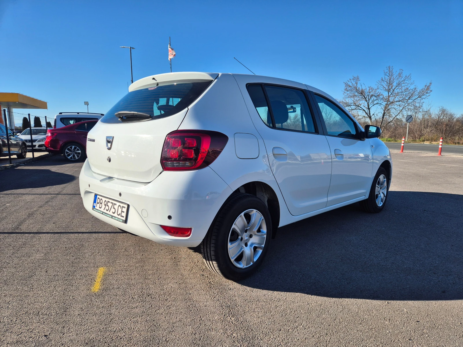 Dacia Sandero LAUREATE 1.5D-M/T - изображение 5