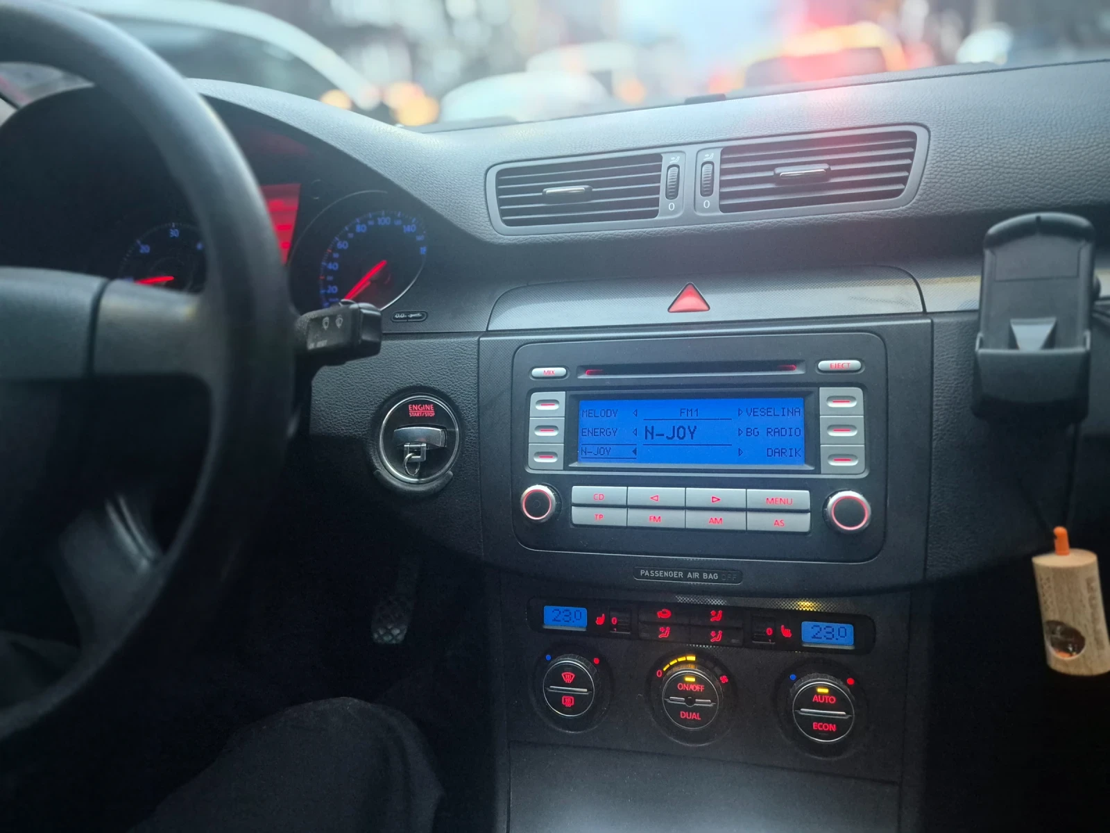 VW Passat 1.9 105�� ����� | Mobile.bg � ����������� 14