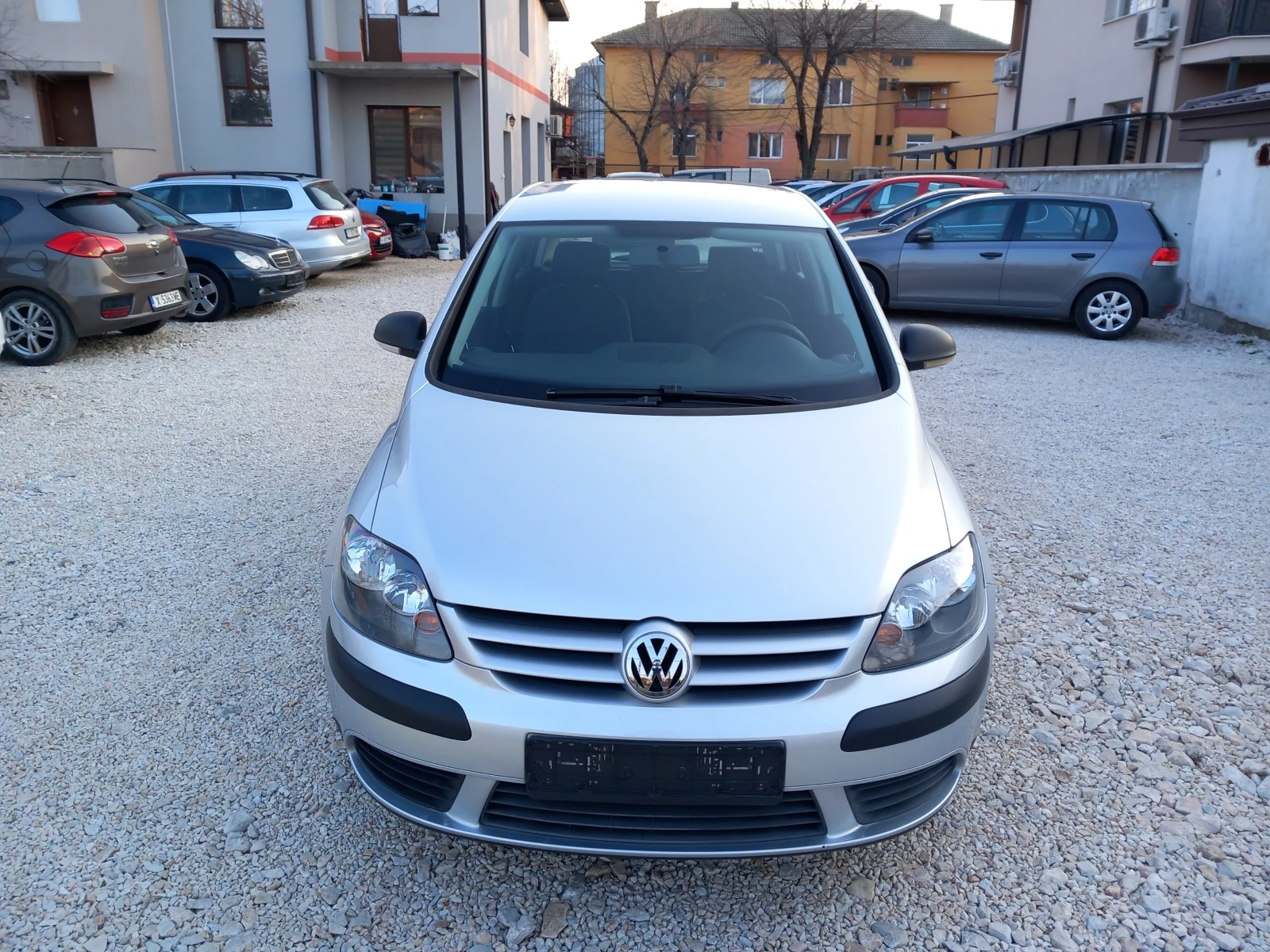 VW Golf Plus 1.4i 80кс климатроник | Auto.bg — изображение 1