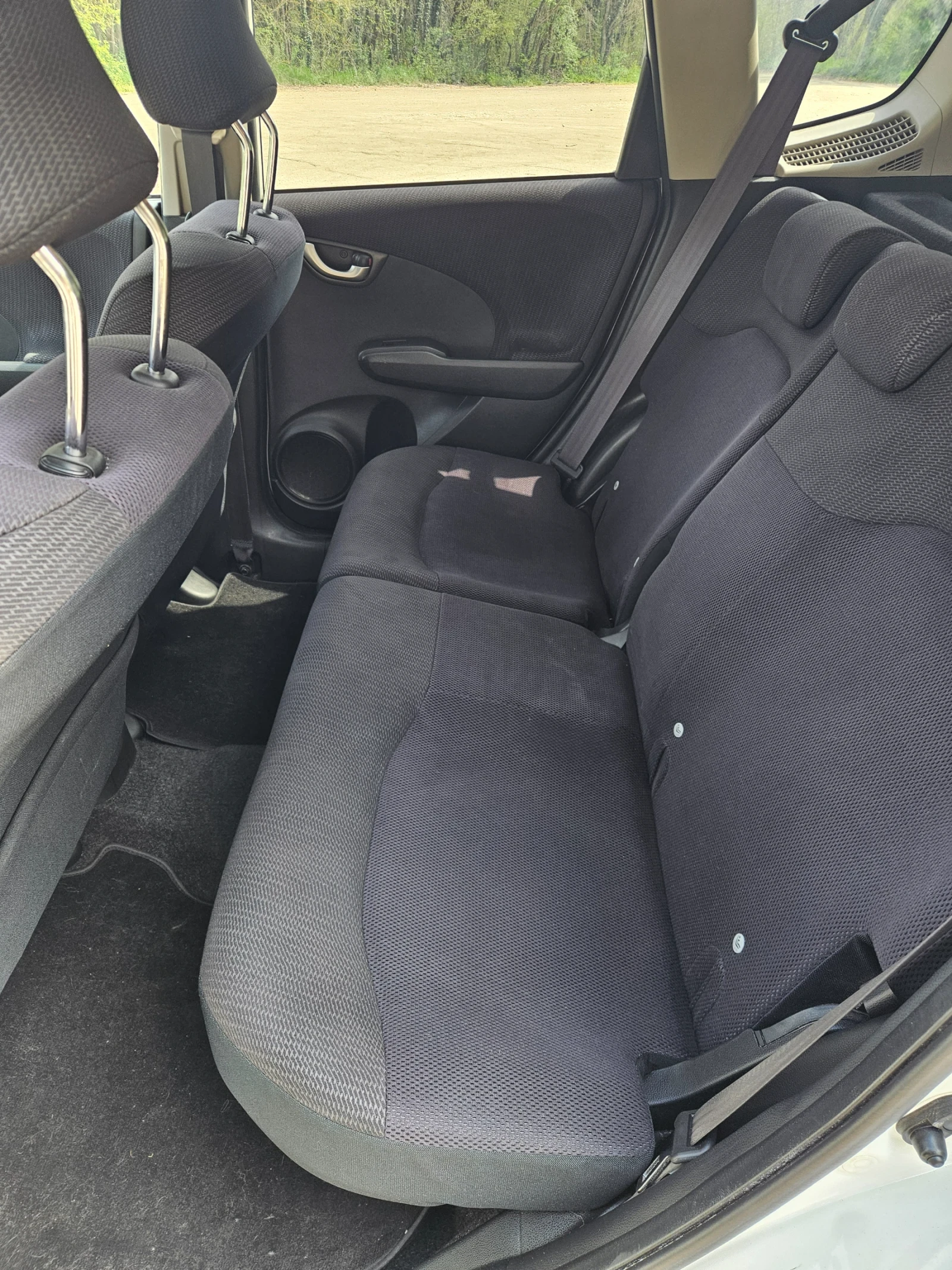 Honda Jazz 1.4 Hibrid, снимка 13 - Автомобили и джипове - 54258924