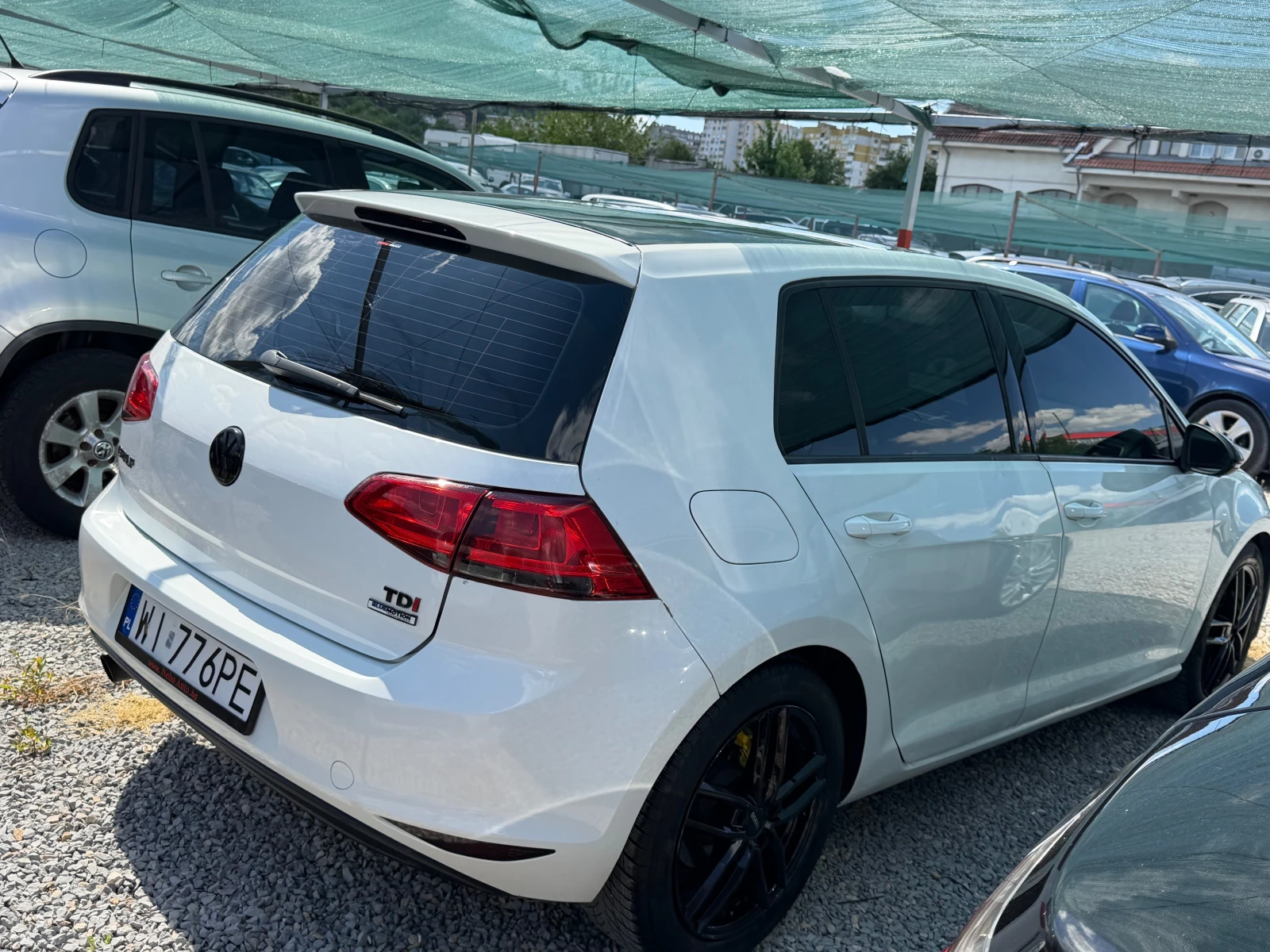 VW Golf 1.6 TDI Barter, снимка 15 - Автомобили и джипове - 54332848