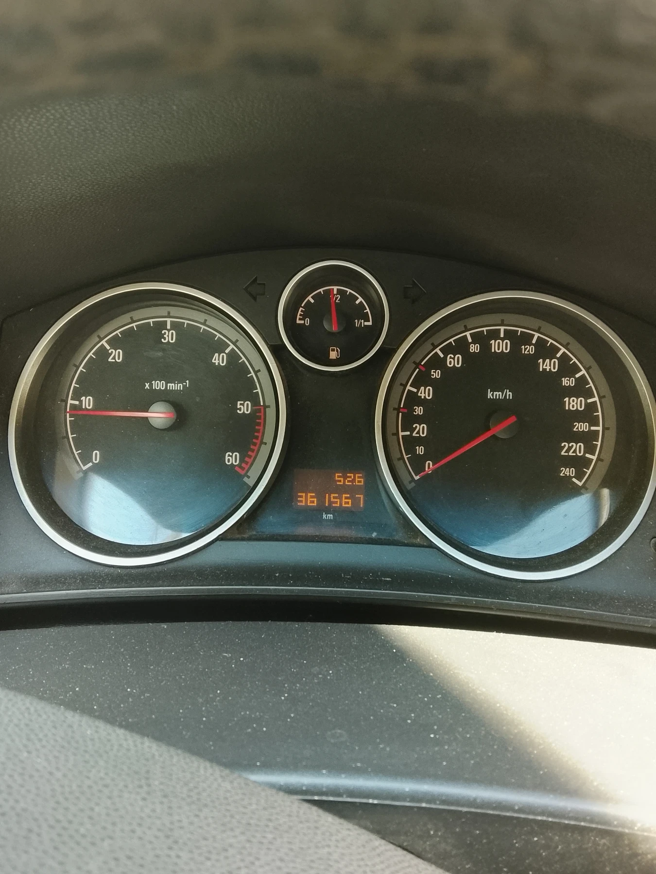 Opel Astra 1, 7CDTI, снимка 8 - Автомобили и джипове - 54457993