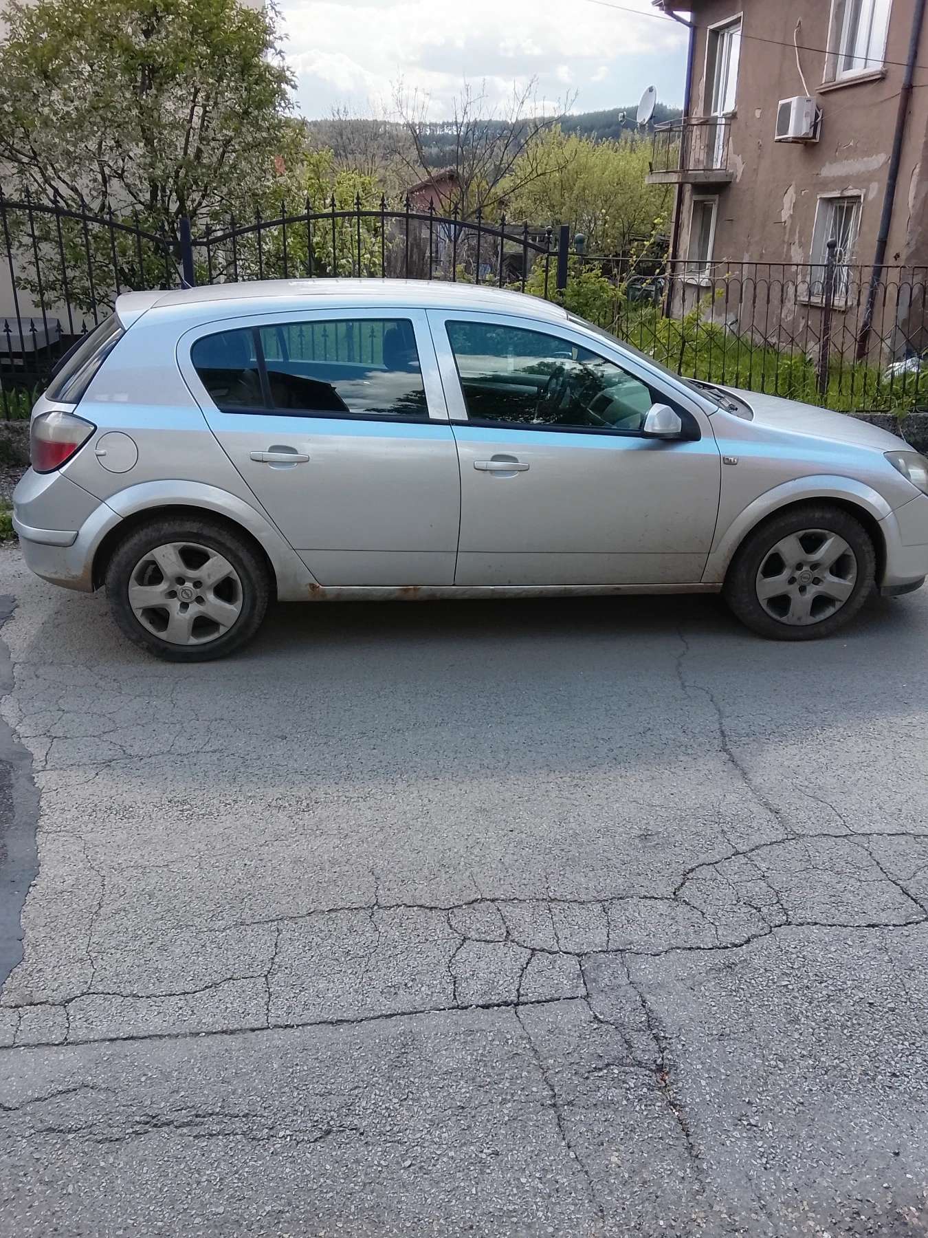 Opel Astra 1, 7CDTI, снимка 3 - Автомобили и джипове - 54457993