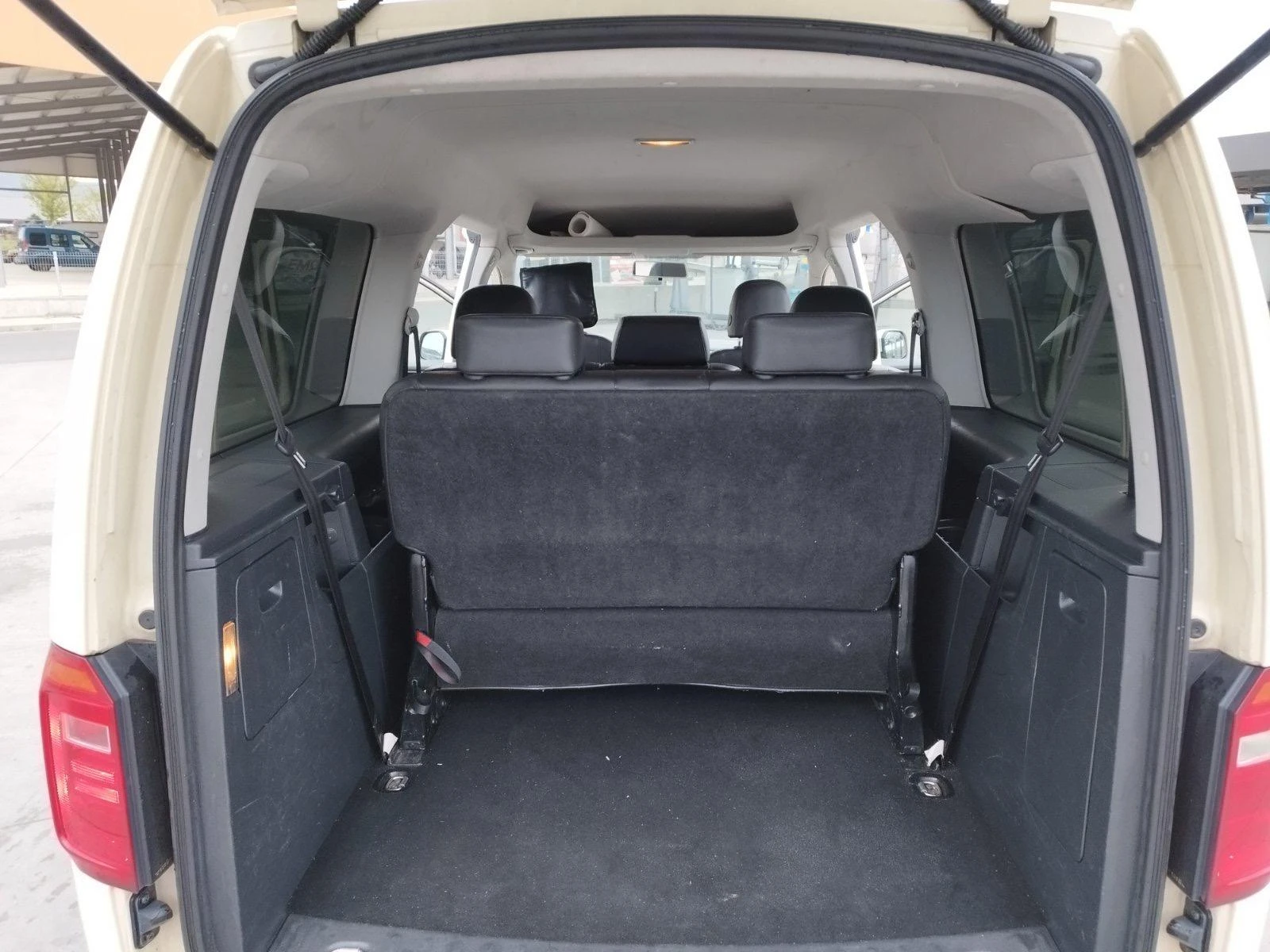VW Caddy, снимка 7 - Автомобили и джипове - 54482448