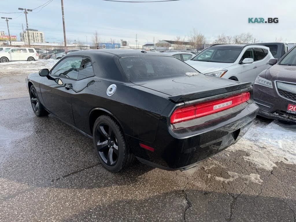 Dodge Challenger SXT Plus AWD* АвтоКредит* (ЦЕНА ДО БГ)* , снимка 4 - Автомобили и джипове - 54766649