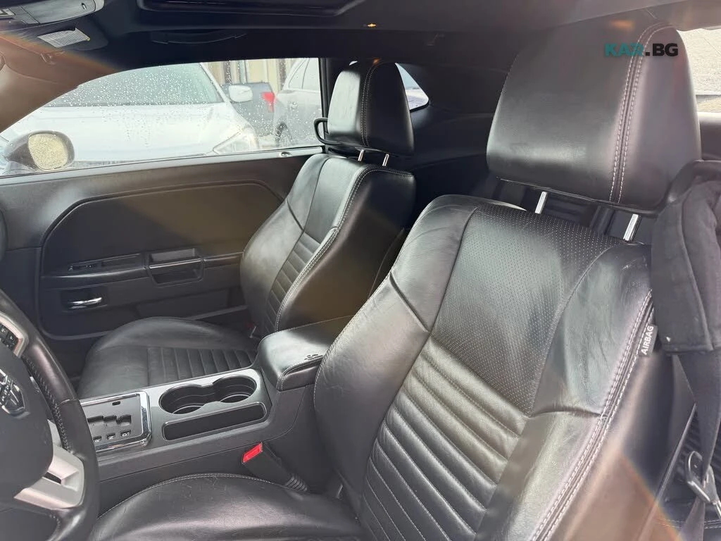 Dodge Challenger SXT Plus AWD* АвтоКредит* (ЦЕНА ДО БГ)* , снимка 10 - Автомобили и джипове - 54766649
