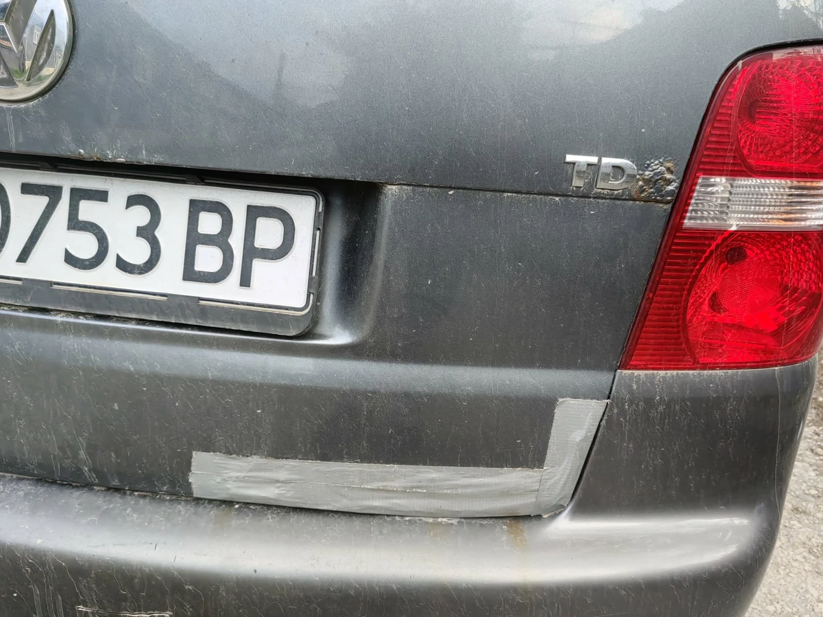 VW Touran, снимка 8 - Автомобили и джипове - 54873386