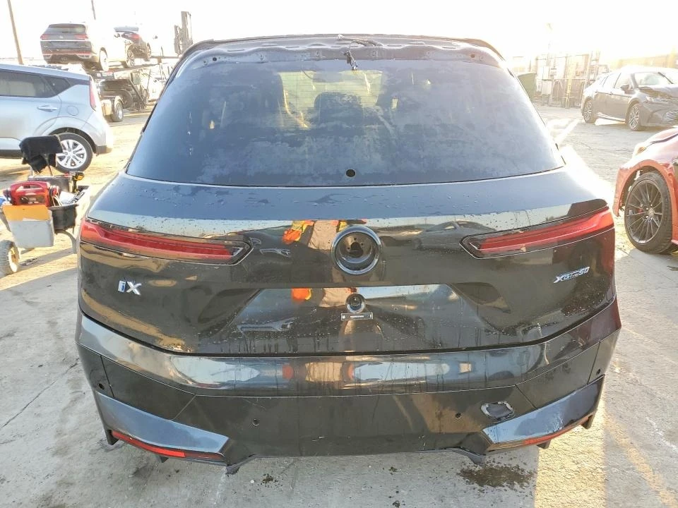 BMW iX, снимка 6 - Автомобили и джипове - 55047471