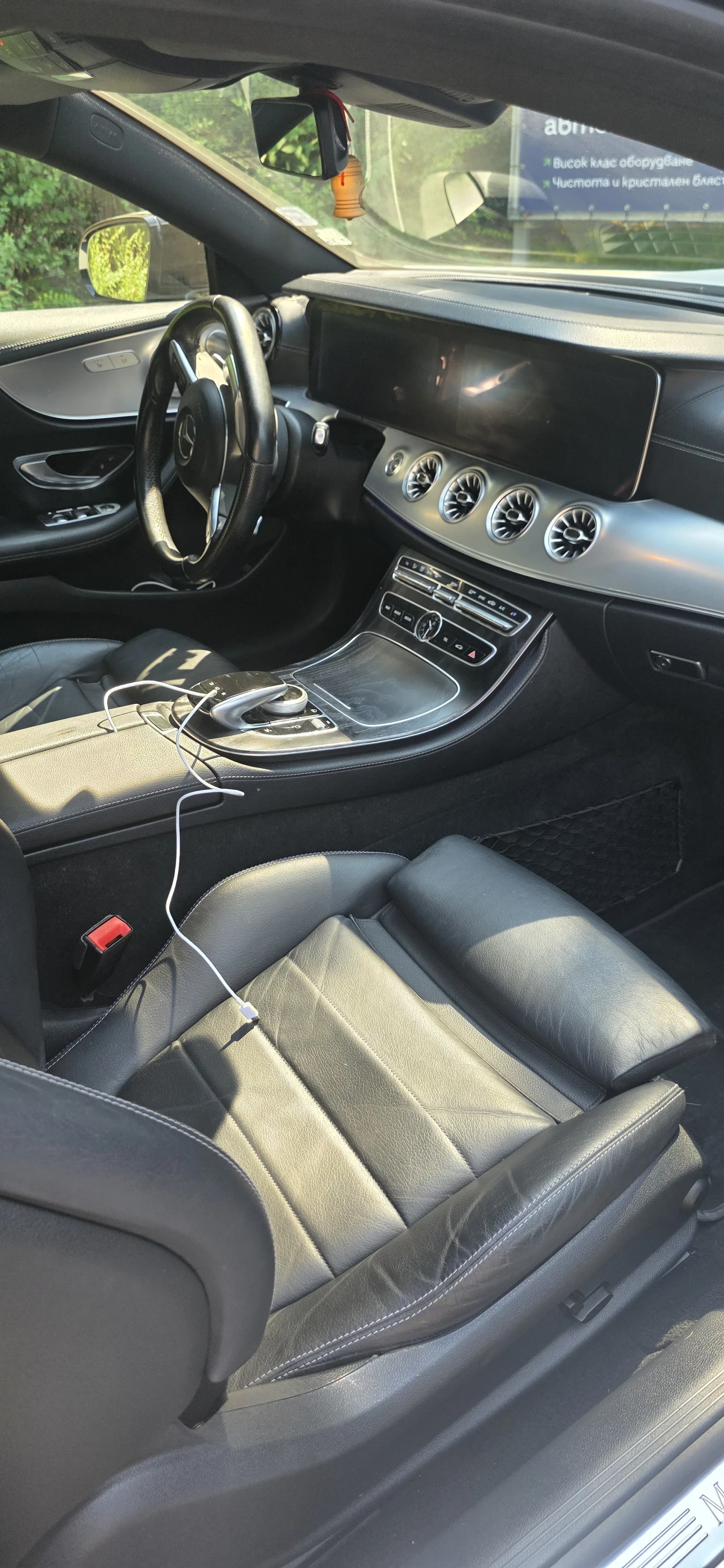 Mercedes-Benz E 220, снимка 5 - Автомобили и джипове - 55238466