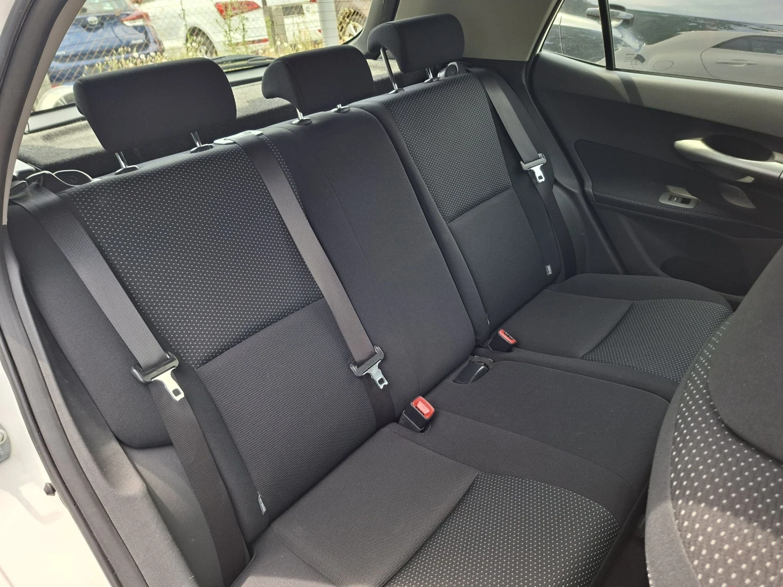 Toyota Auris КАТО НОВА, FACELIFT, HABИГАЦИЯ, КАМЕРА, EDITION, , снимка 17 - Автомобили и джипове - 55316542