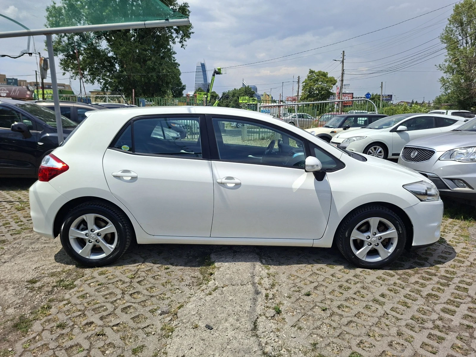 Toyota Auris КАТО НОВА, FACELIFT, HABИГАЦИЯ, КАМЕРА, EDITION, , снимка 8 - Автомобили и джипове - 55316542