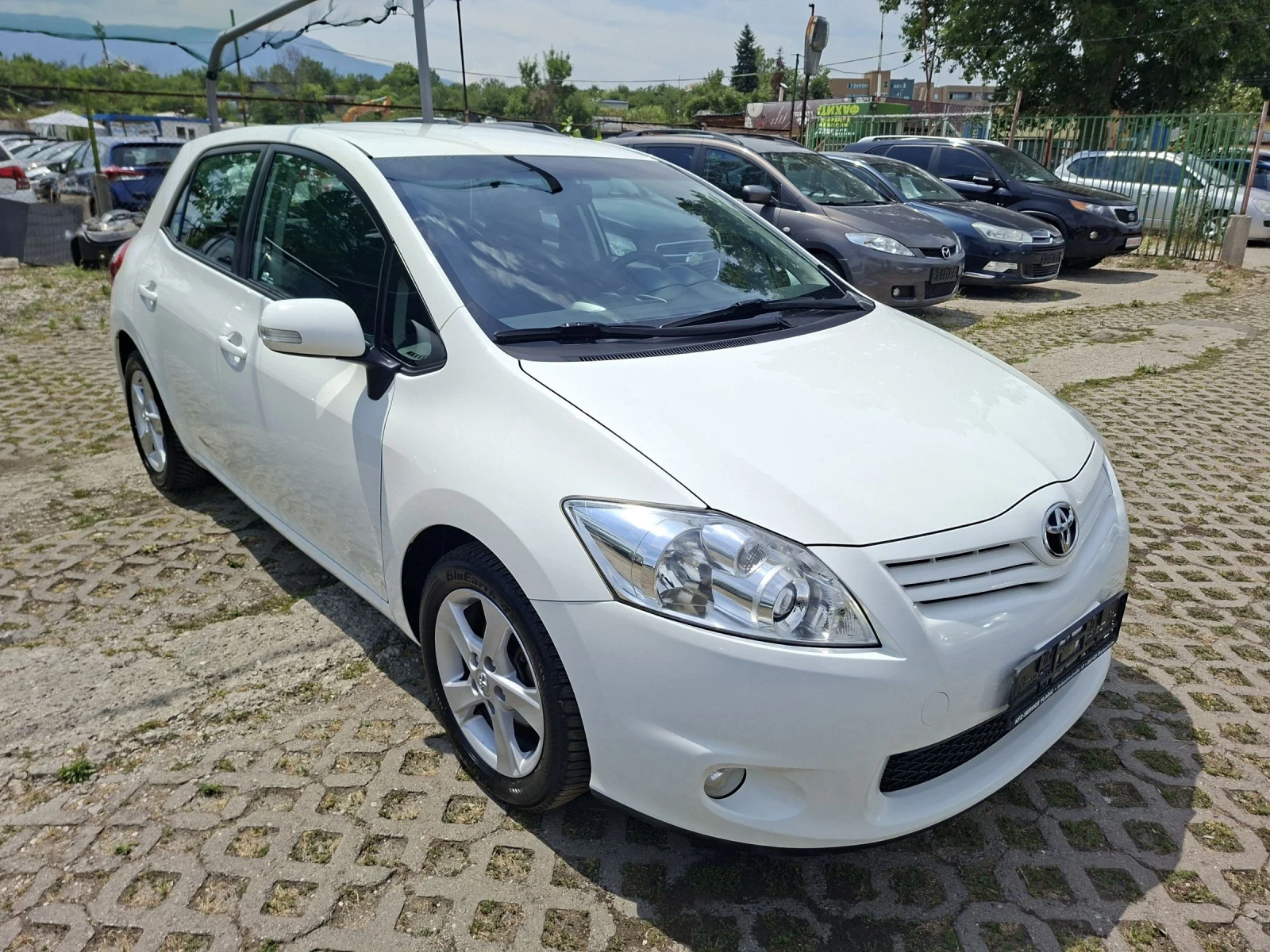 Toyota Auris КАТО НОВА, FACELIFT, HABИГАЦИЯ, КАМЕРА, EDITION, , снимка 3 - Автомобили и джипове - 55316542