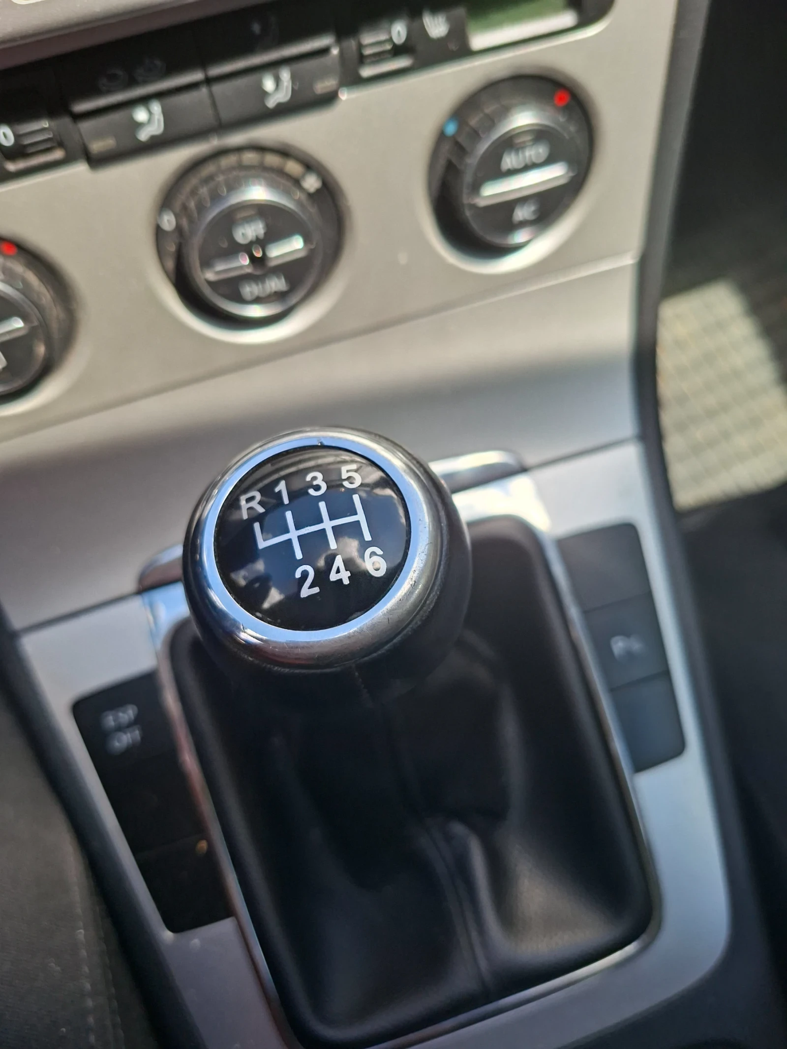 VW Passat, снимка 5 - Автомобили и джипове - 55321930