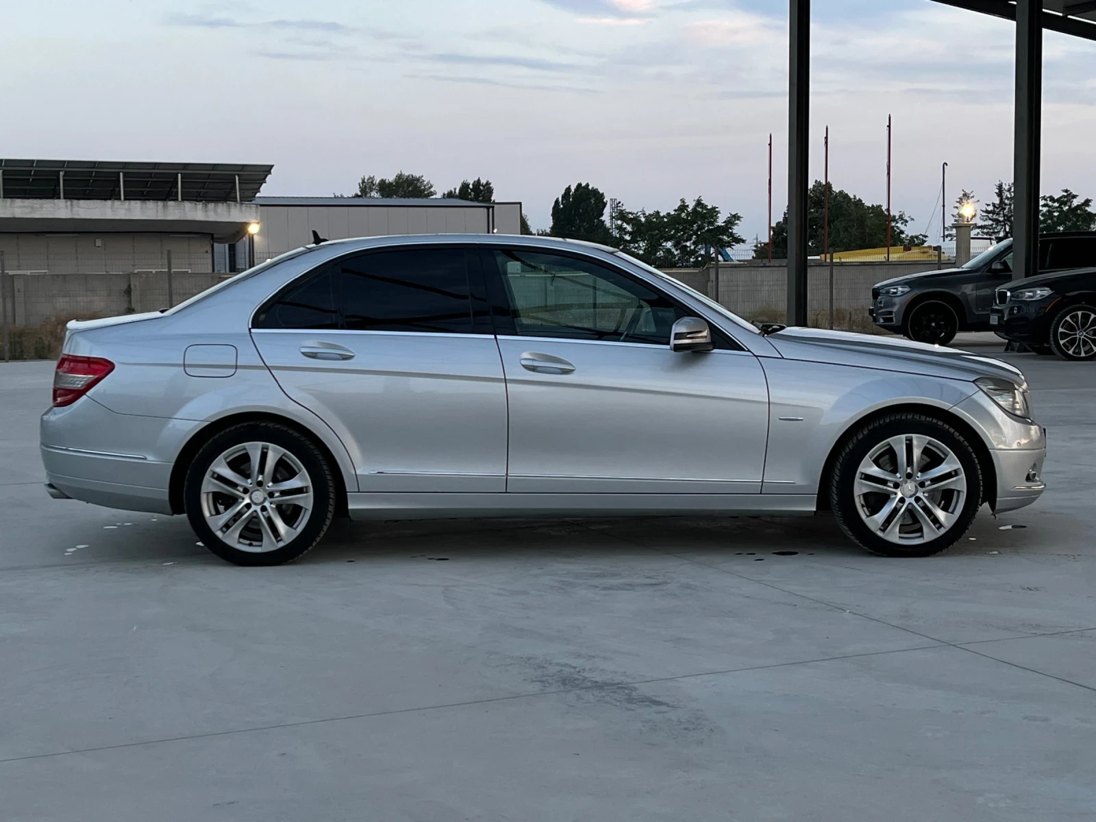 Mercedes-Benz C 350 C350 / Бензин-Газ / NAVI / Подгрев/Двойна панорама, снимка 8 - Автомобили и джипове - 55375013