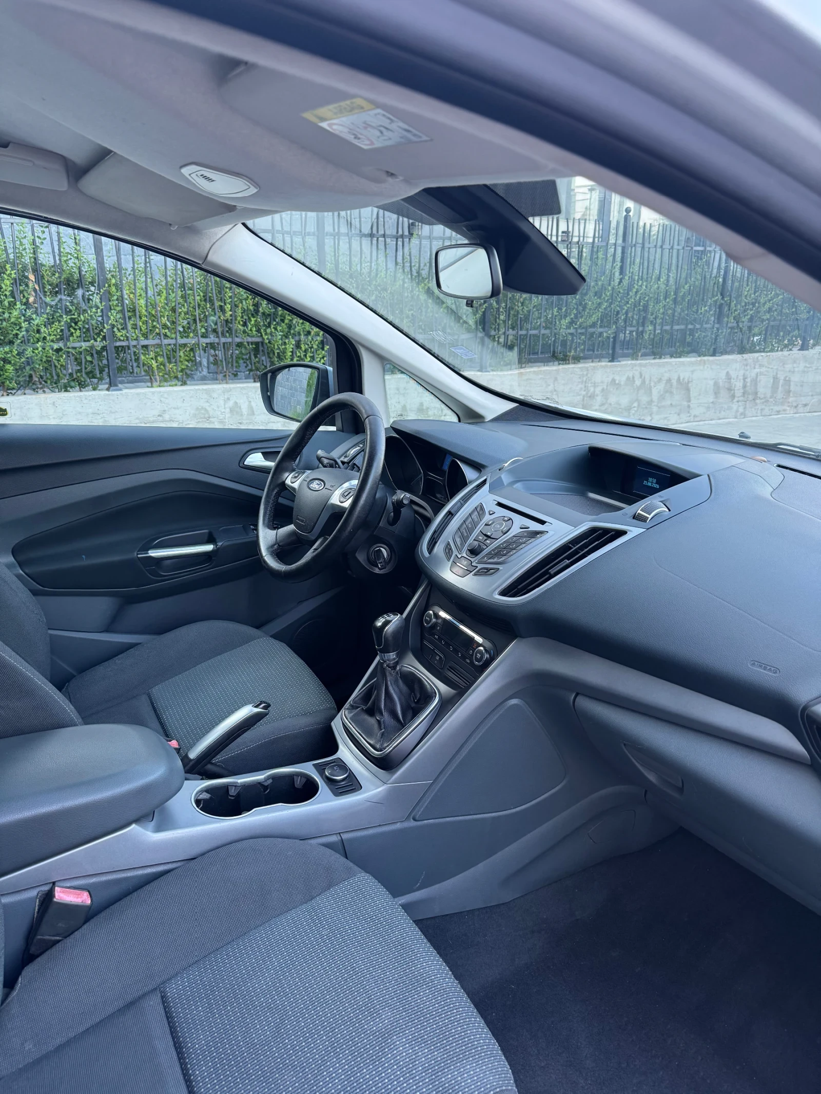 Ford C-max Газ. Инжекцион, снимка 9 - Автомобили и джипове - 55808493