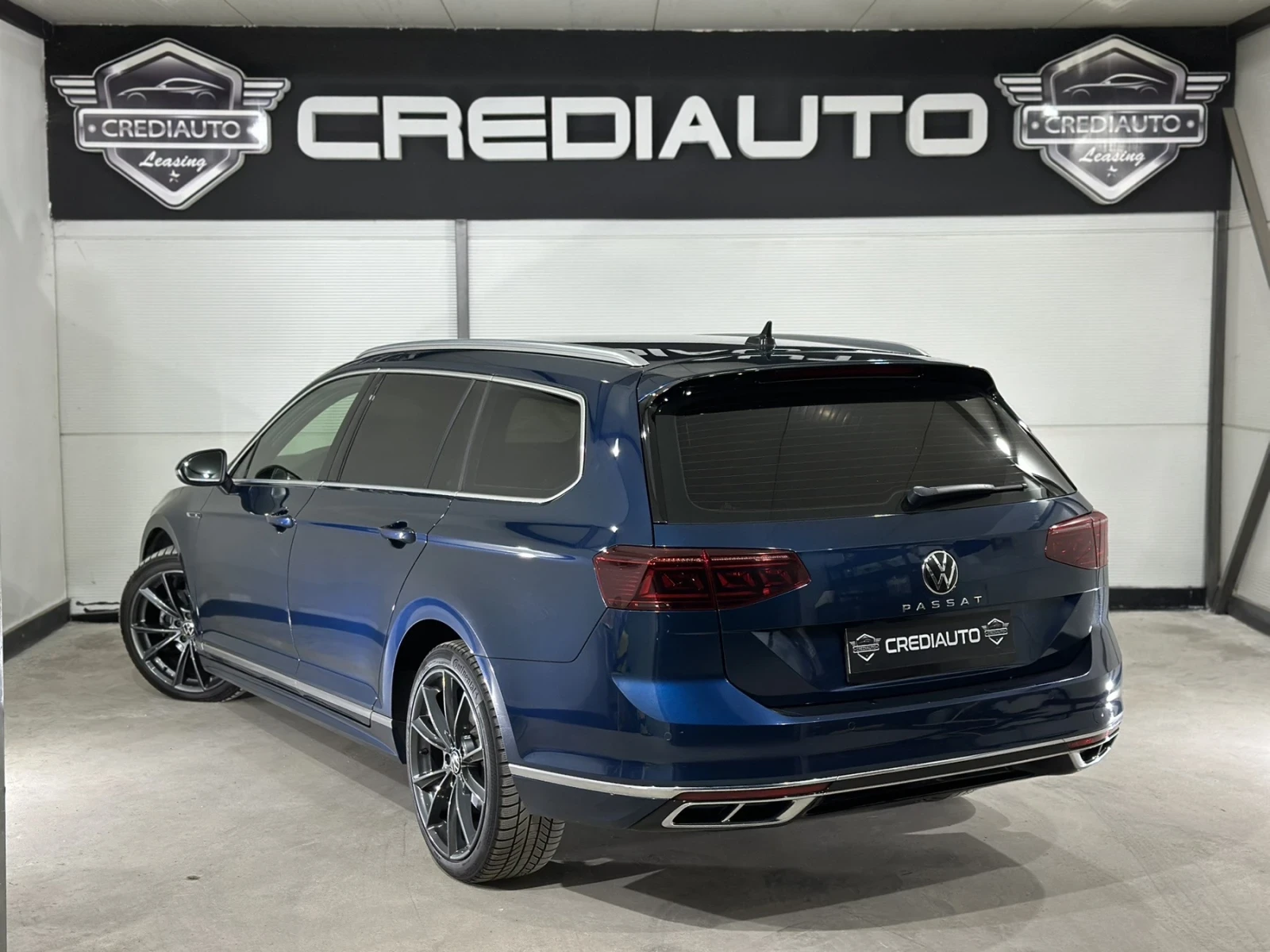 VW Passat  R line  AUTO  , снимка 4 - Автомобили и джипове - 56324835