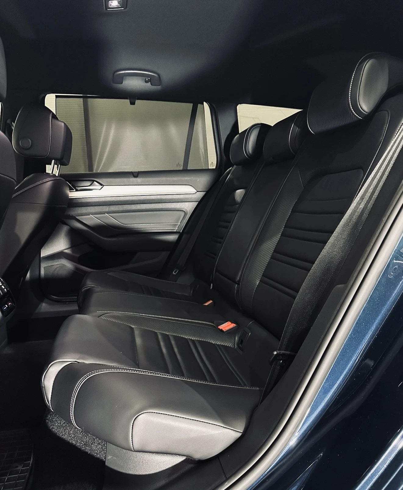 VW Passat  R line  AUTO  , снимка 14 - Автомобили и джипове - 56324835
