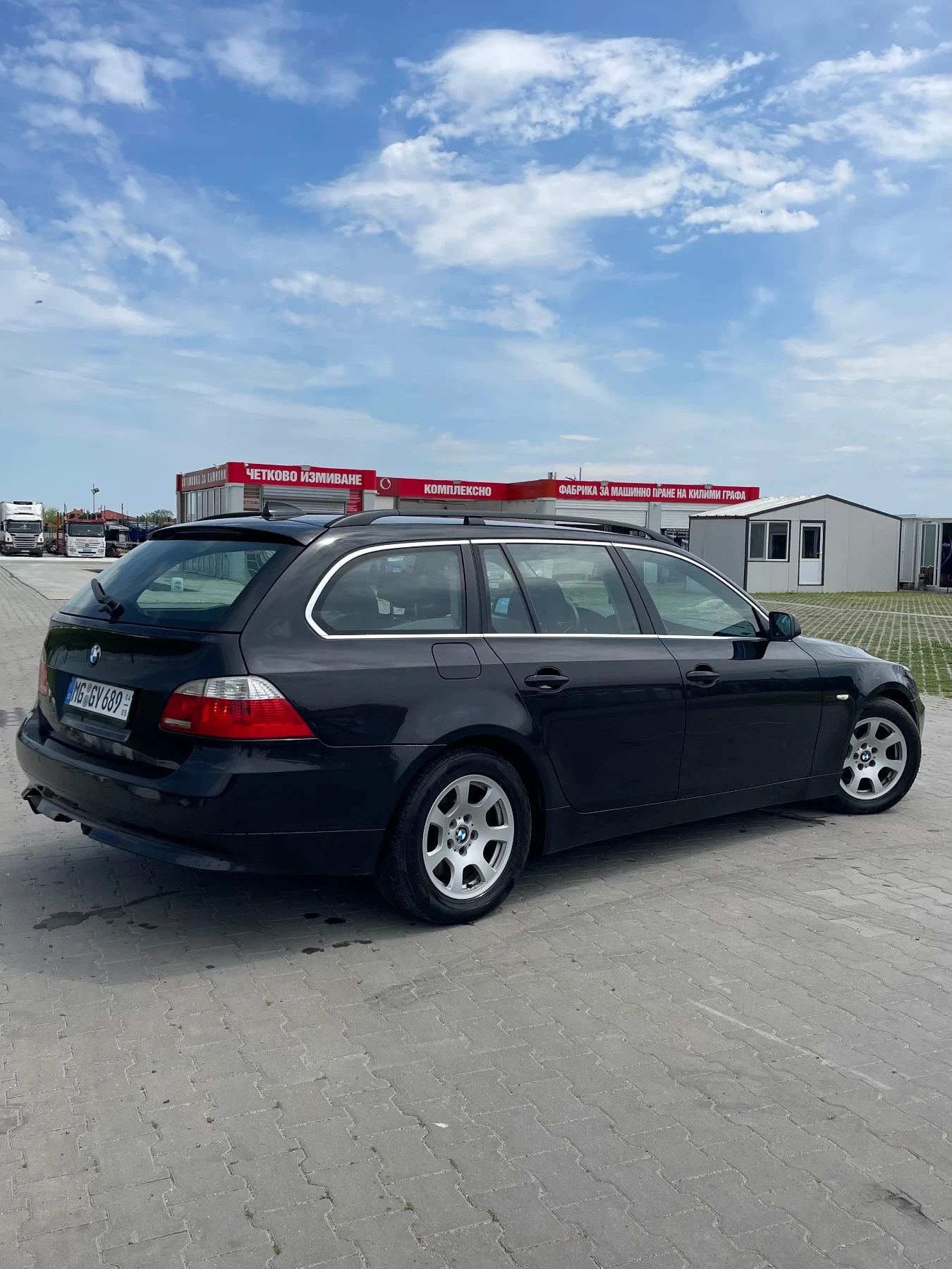 BMW 520, снимка 8 - Автомобили и джипове - 56524735
